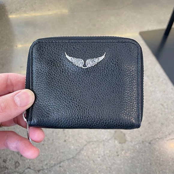 Dekking balans wandelen Zadig & Voltaire | Bags | Nwt Zadig Voltaire Signature Wing Logo All Around  Zippered Mini Wallet | Poshmark